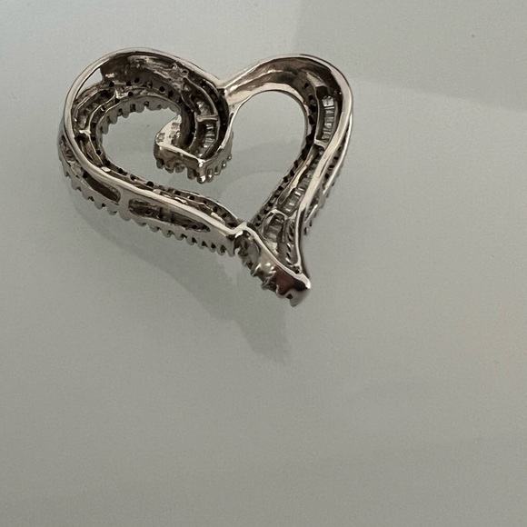 Solid 10K White Gold 0.50ctw Natural Diamond Heart Love Pendant - Picture 5 of 5
